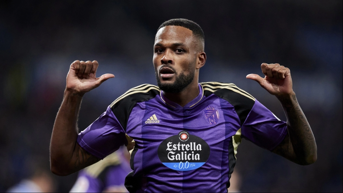 El Mallorca toma ventaja por Larin / El día de Valladolid