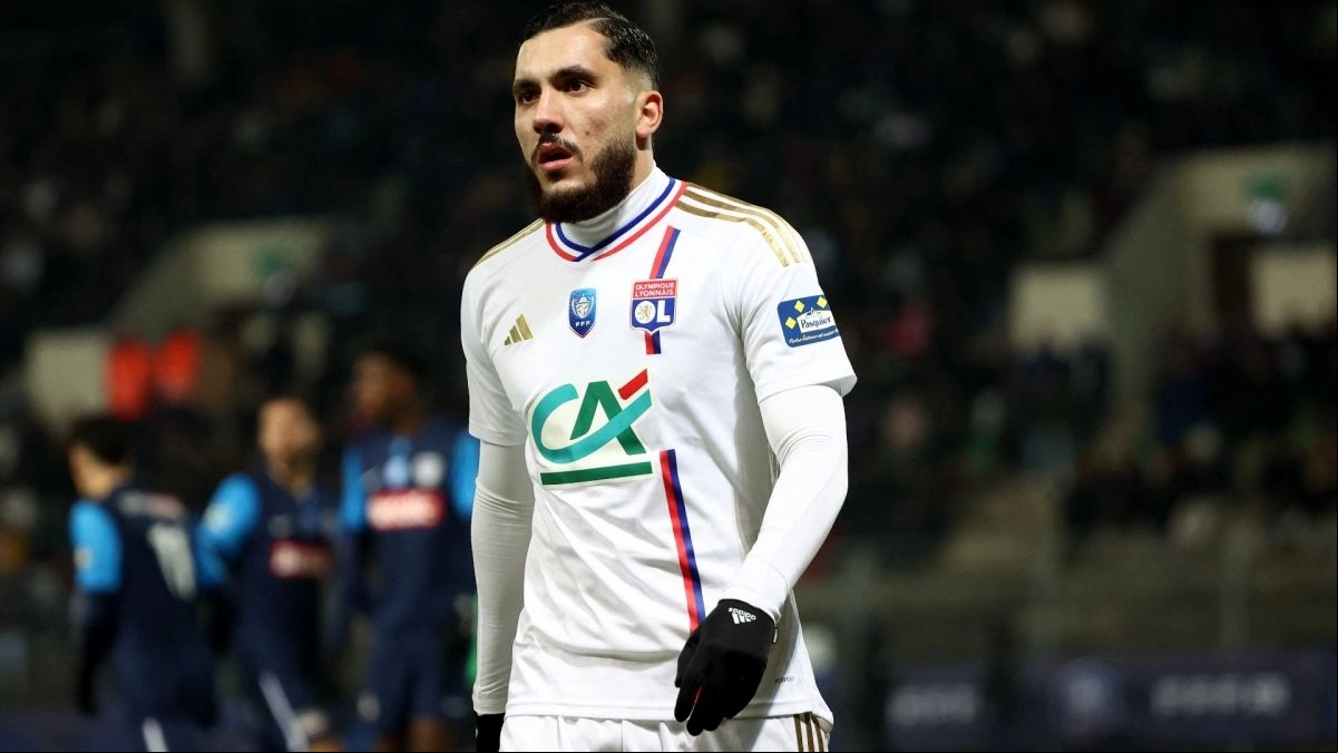 Rayan Cherki, talentoso jugador del Olympique de Lyon que interesa a Borussia Dortmund y PSG
