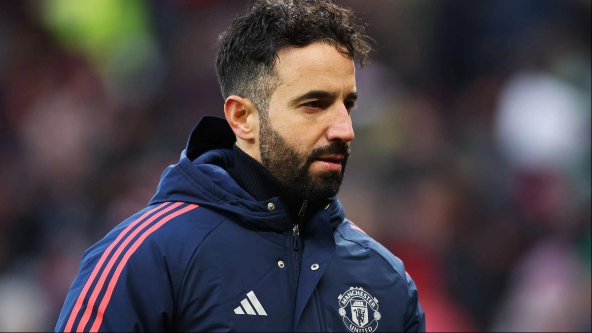 Manchester United doubts Amorim and has a replacement on the agenda.