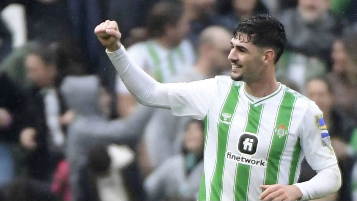 El club que desea activar la cláusula y sacar a Johnny Cardoso del Betis