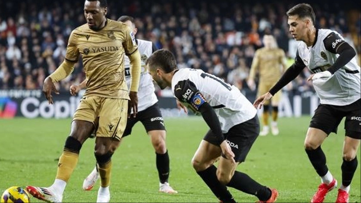Real Sociedad and Valencia are fighting for a free transfer deal.