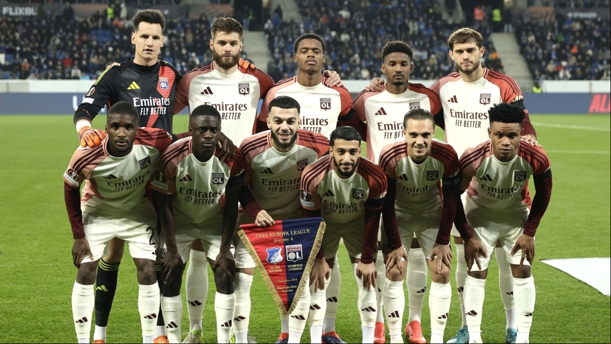 El Olympique de Lyon quiere fichar a un exjugador del Real Betis este verano | MARCA