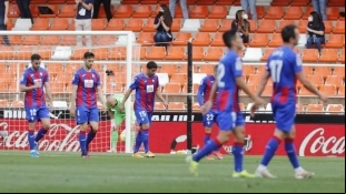 Las 16 bajas del Eibar tras su descenso consumado. Foto: Cadena Ser