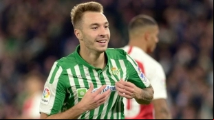 El jugador verdiblanco podría salir del Real Betis. Foto: Onda Bética