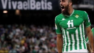 El delantero del Real Betis podría fichar por un club de la Premier League. Foto: El Confidencial