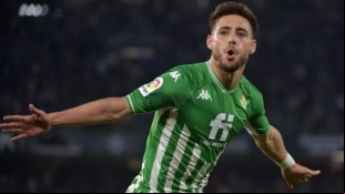 El club de la Premier League que quiere fichar a Álex Moreno