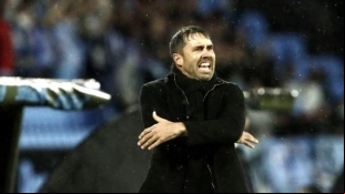 Coudet le exige al Celta ocho fichajes en el mercado