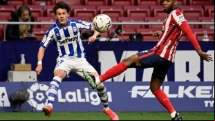 El Manchester United no quiere que Facundo Pellistri siga en el Alavés