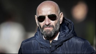 Los dos recambios de Diego Carlos que baraja Monchi en el Sevilla "Foto: Estadio Deportivo"