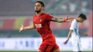 Once futbolistas 'top' que siguen sin contrato / Elcomercio.com