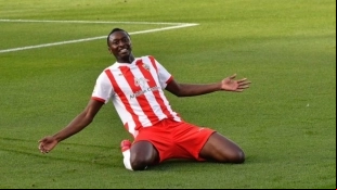 Valencia y Sevilla, pendientes de Umar Sadiq