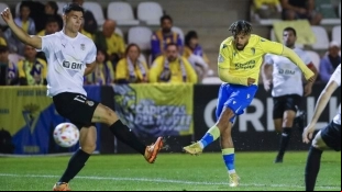 Théo Bongonda, uno de los fichajes más decepcionantes de la temporada. Foto: Diario de Cádiz