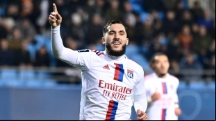 La Premier League se pelea por Cherki