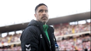 Los 3 porteros que sigue el Betis para suplir a Claudio Bravo