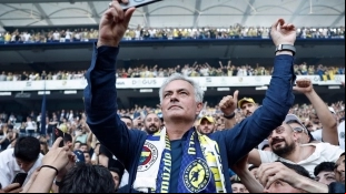 El crack de la Premier que quiere Mourinho en el Fenerbahce