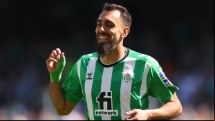 Problemas para el Celta: El club Champions que quiere fichar a Borja Iglesias