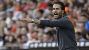 <p>The Valencia's hidden card to strengthen its midfield</p>