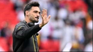 Brighton's interest in Hummels / Goal.com
