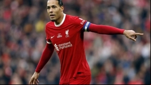 Liverpool chooses Virgil van Dijk's successor.