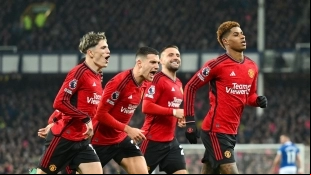 El Chelsea va tras un descartado del Manchester United | GOAL