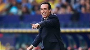 El Aston Villa quiere a Óscar Mingueza / Goal.com