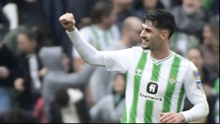 El club que desea activar la cláusula y sacar a Johnny Cardoso del Betis
