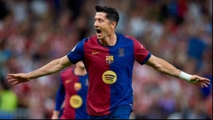 El FC Barcelona acelera el fichaje del sucesor de Lewandowski | MARCA