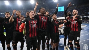 The players of Milan celebrate a victory