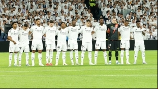 Real Madrid sets its sights on a promising 21-year-old center-back | MARCA