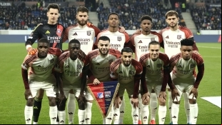 El Olympique de Lyon quiere fichar a un exjugador del Real Betis este verano | MARCA