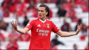 El Real Madrid piensa en Grimaldo como alternativa a Carreras / Real Madrid Exclusivo
