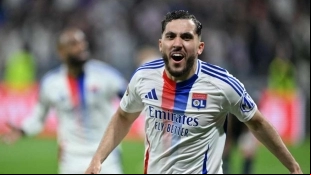 La Premier League se interesa en el fichaje de Rayan Cherki | Flashscore